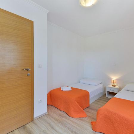 Apartments By The Sea Nin, Zadar - 13172 客房 照片