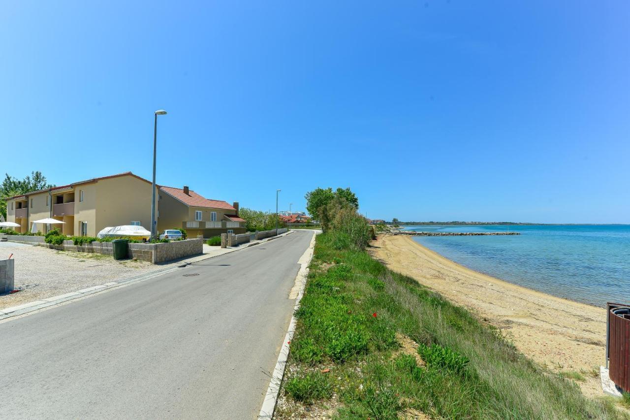 Apartments By The Sea Nin, Zadar - 13172 外观 照片