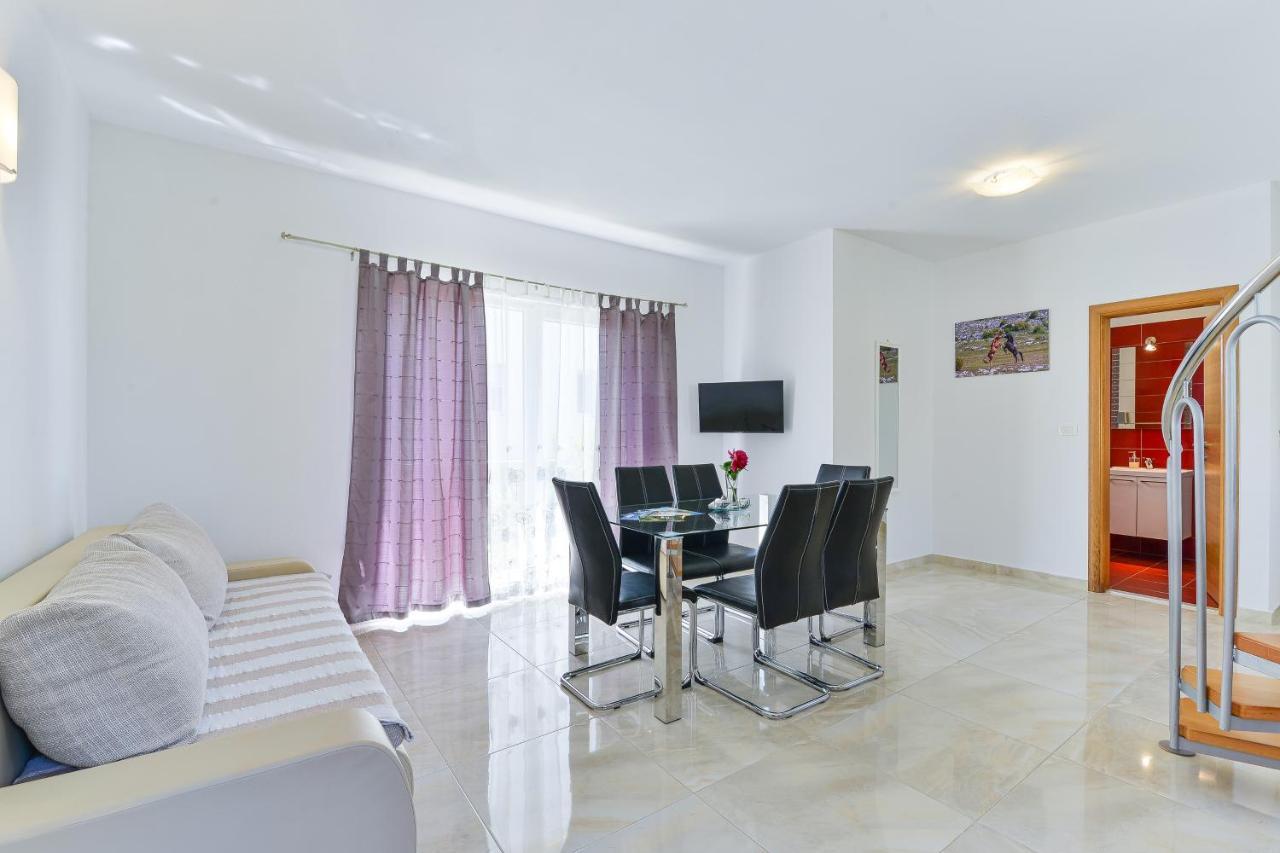 Apartments By The Sea Nin, Zadar - 13172 外观 照片