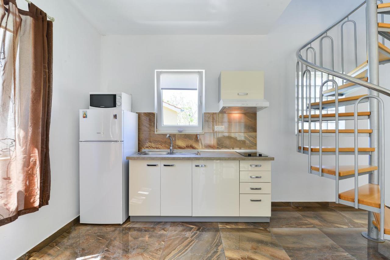 Apartments By The Sea Nin, Zadar - 13172 外观 照片