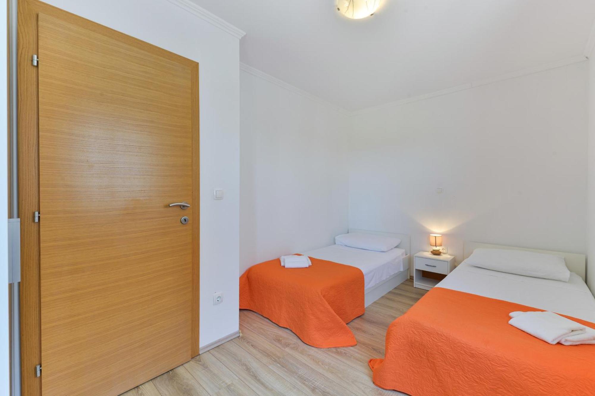 Apartments By The Sea Nin, Zadar - 13172 客房 照片